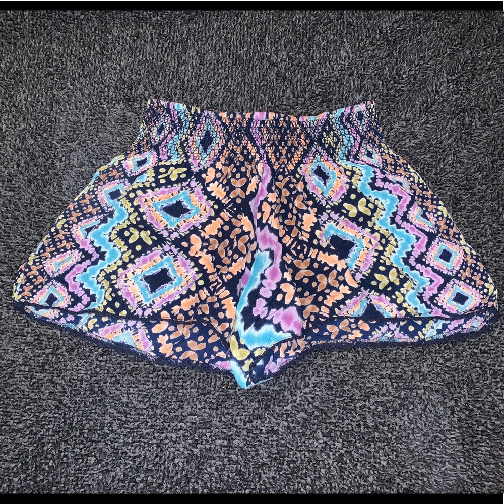Patterned shorts